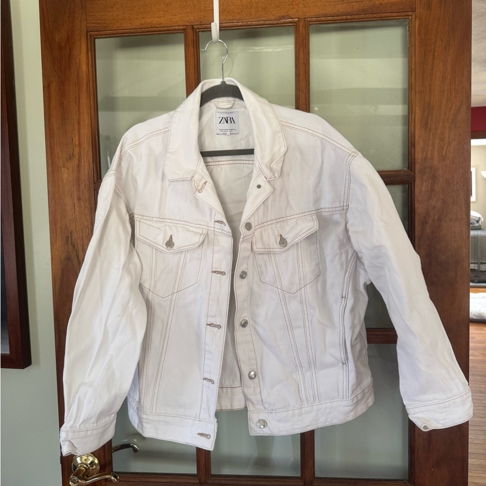 Zara Women's White / Cream Denim Jacket Small Medium runs Large
